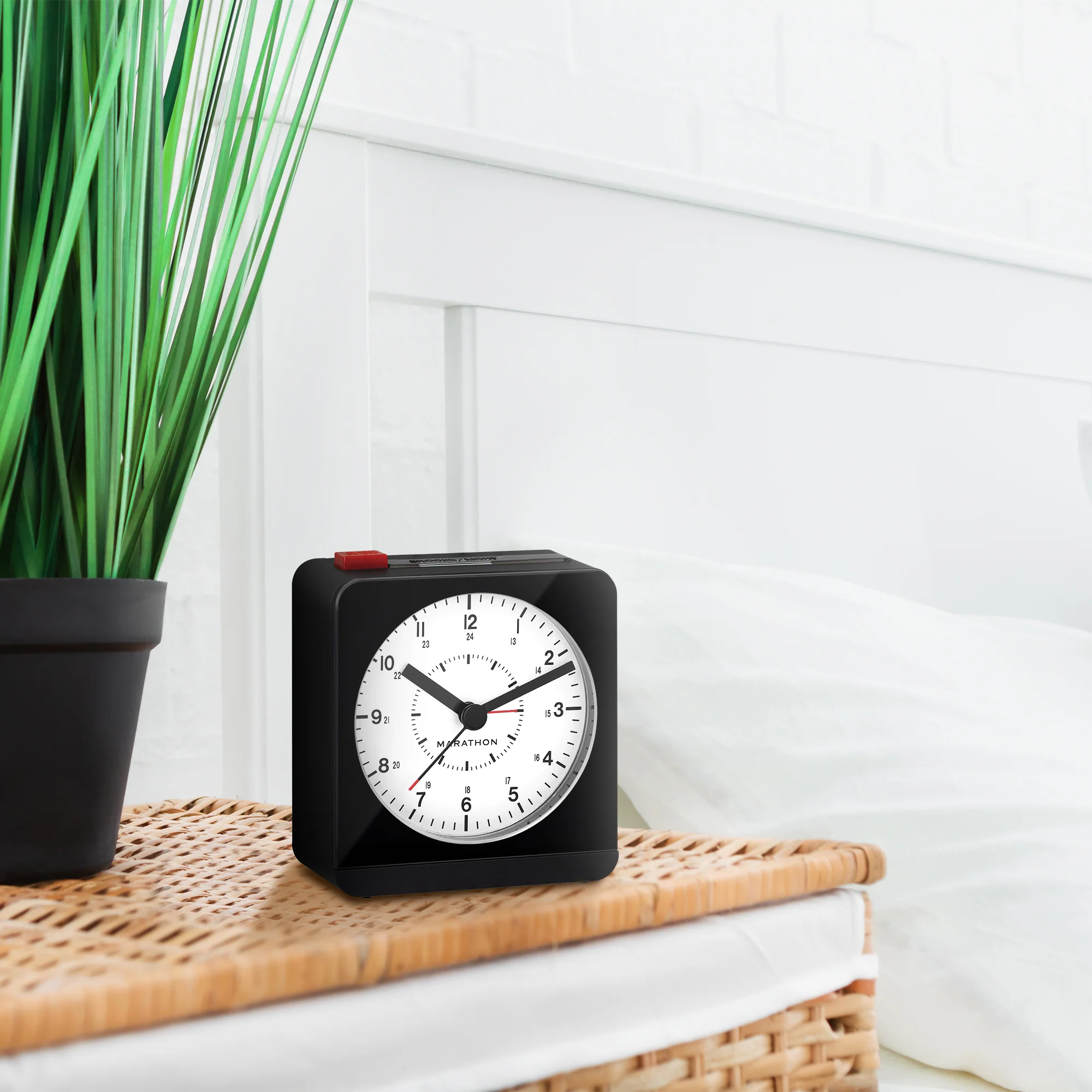 Analog Desk Alarm Clock with Auto Backlight - Image 5