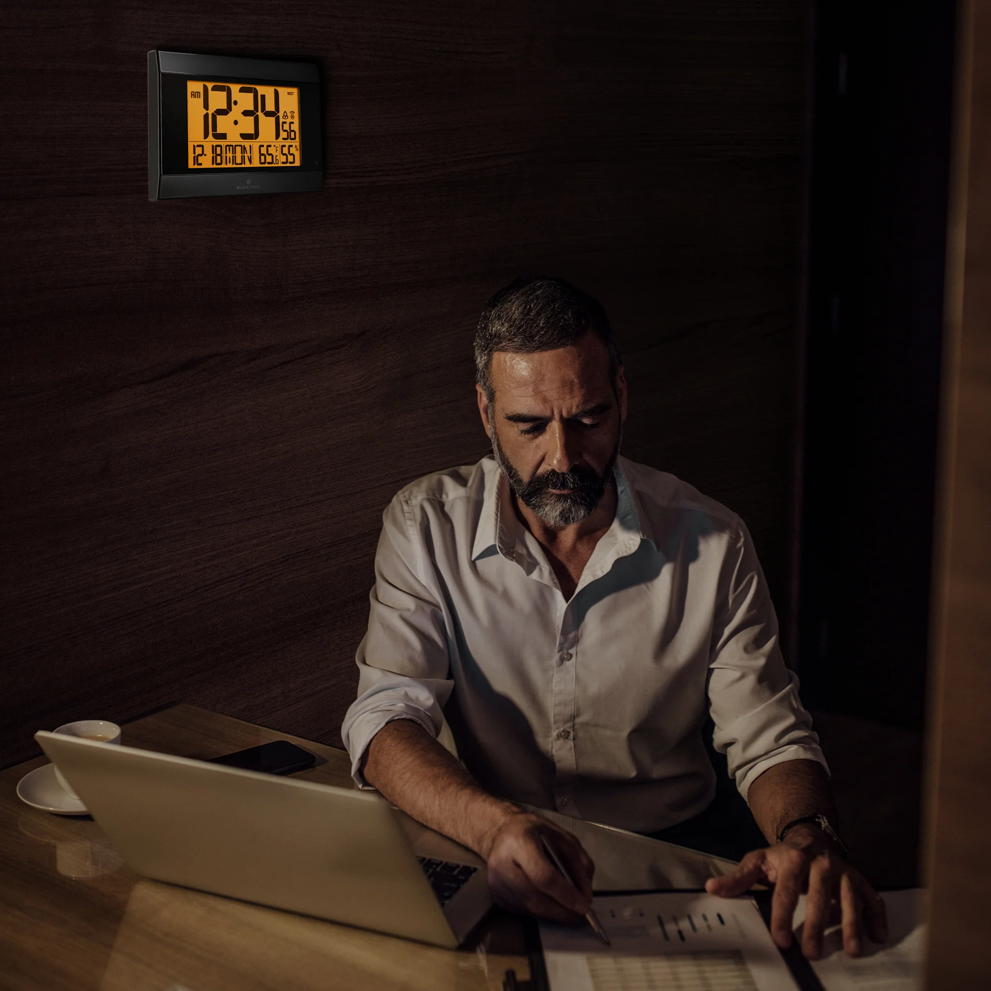 Self-Setting Digital Wall Clock with Auto Backlight - Image 18