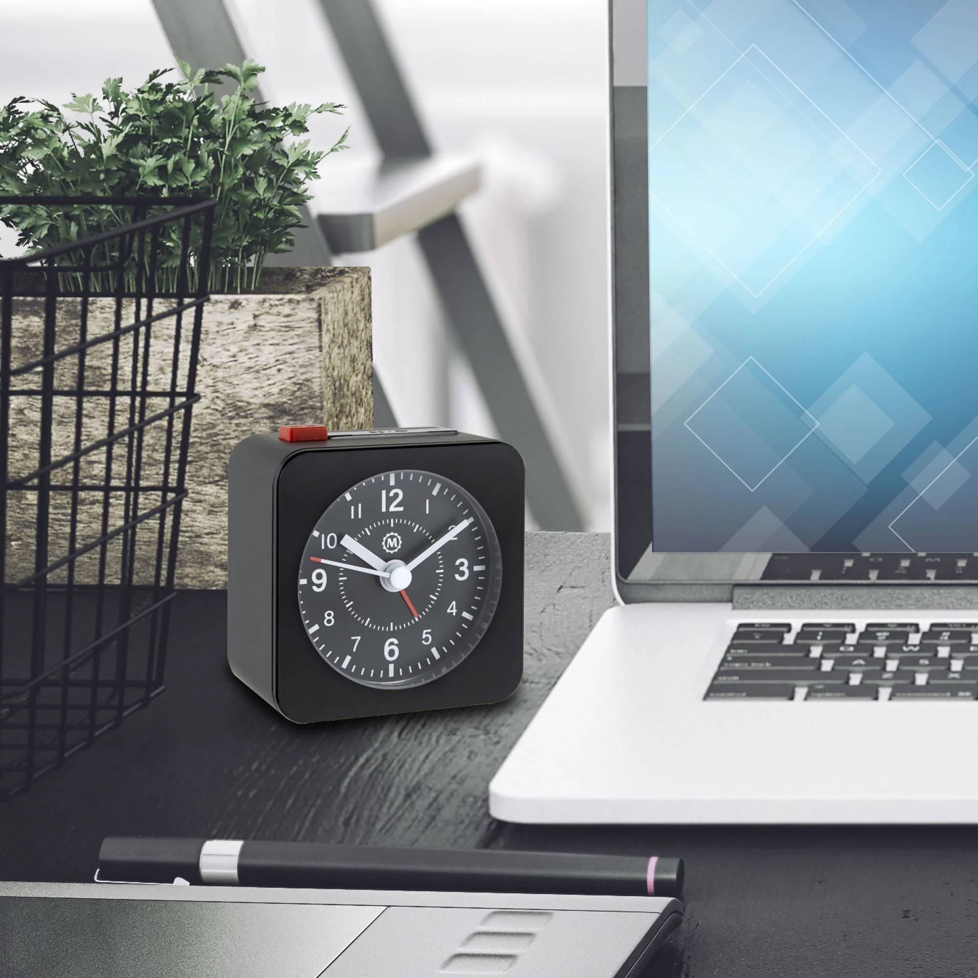 Mini Non-Ticking Analog Alarm Clock with Auto Backlight and Snooze Function - Image 5