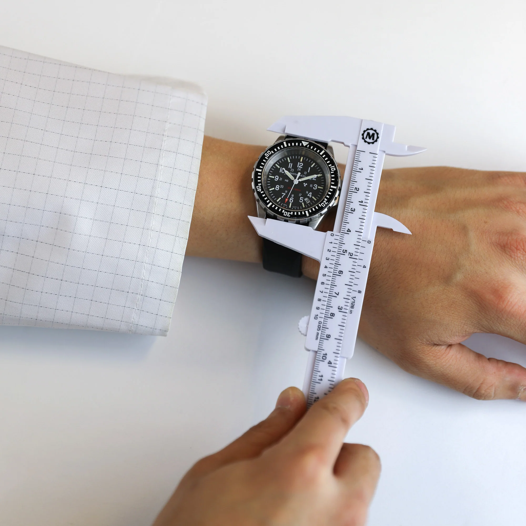 Plastic Vernier Caliper - Image 7