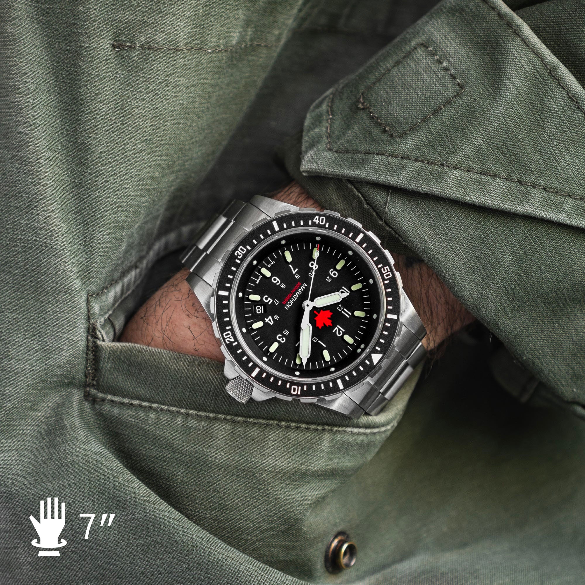 46mm Red Maple Jumbo Diver's Quartz (JSAR) with Stainless Steel Bracelet - Image 4